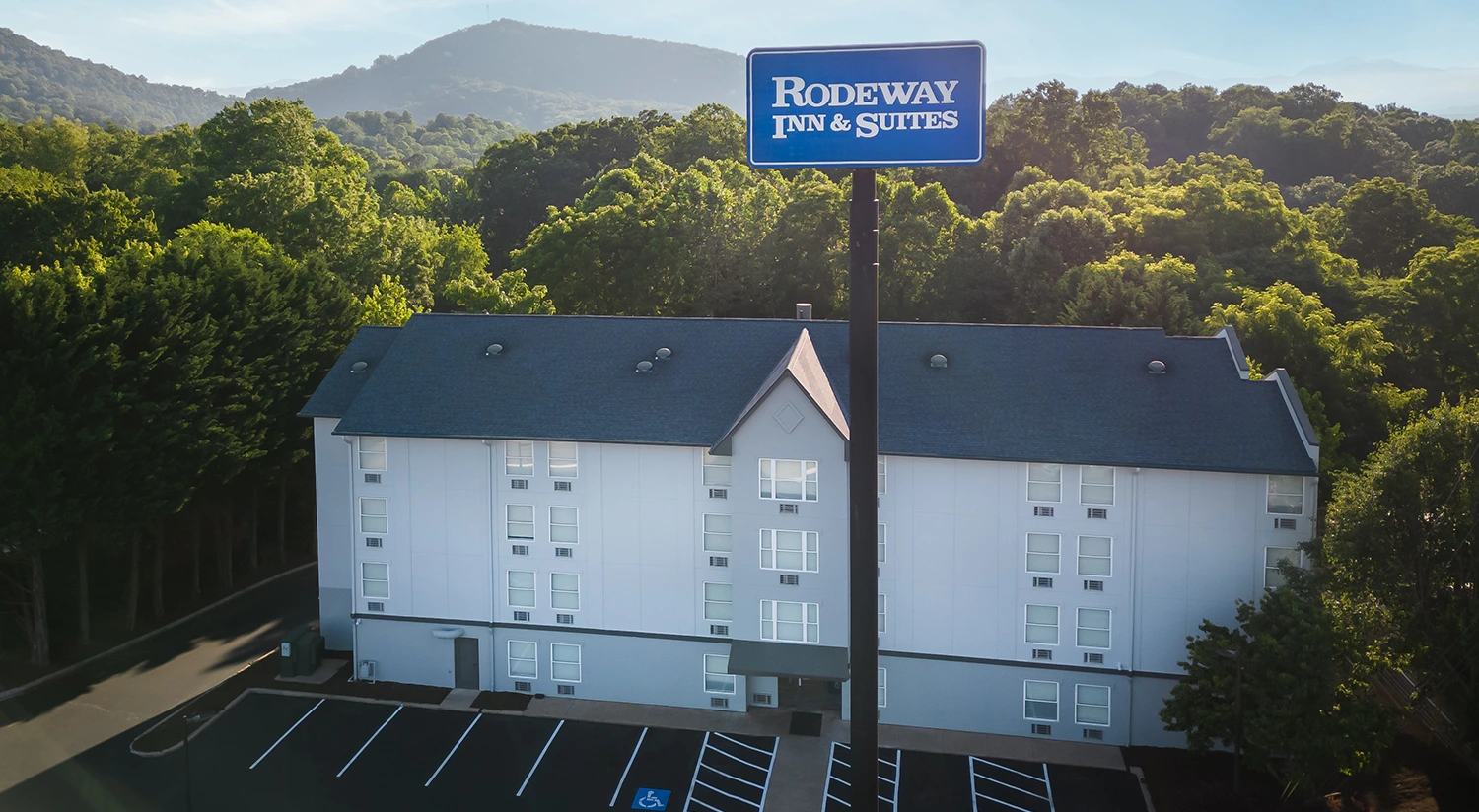 WELCOME TO RODEWAY INN & SUITES IN ASHEVILLE, NC